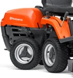 Husqvarna Frontmäher R 112C mit Mähdeck Combi 85 – Winterpaket mit Schneeschild, Gummileiste und Schneeketten – Modell 2023 – Bild 3